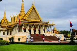Culture school trip to Cambodia
