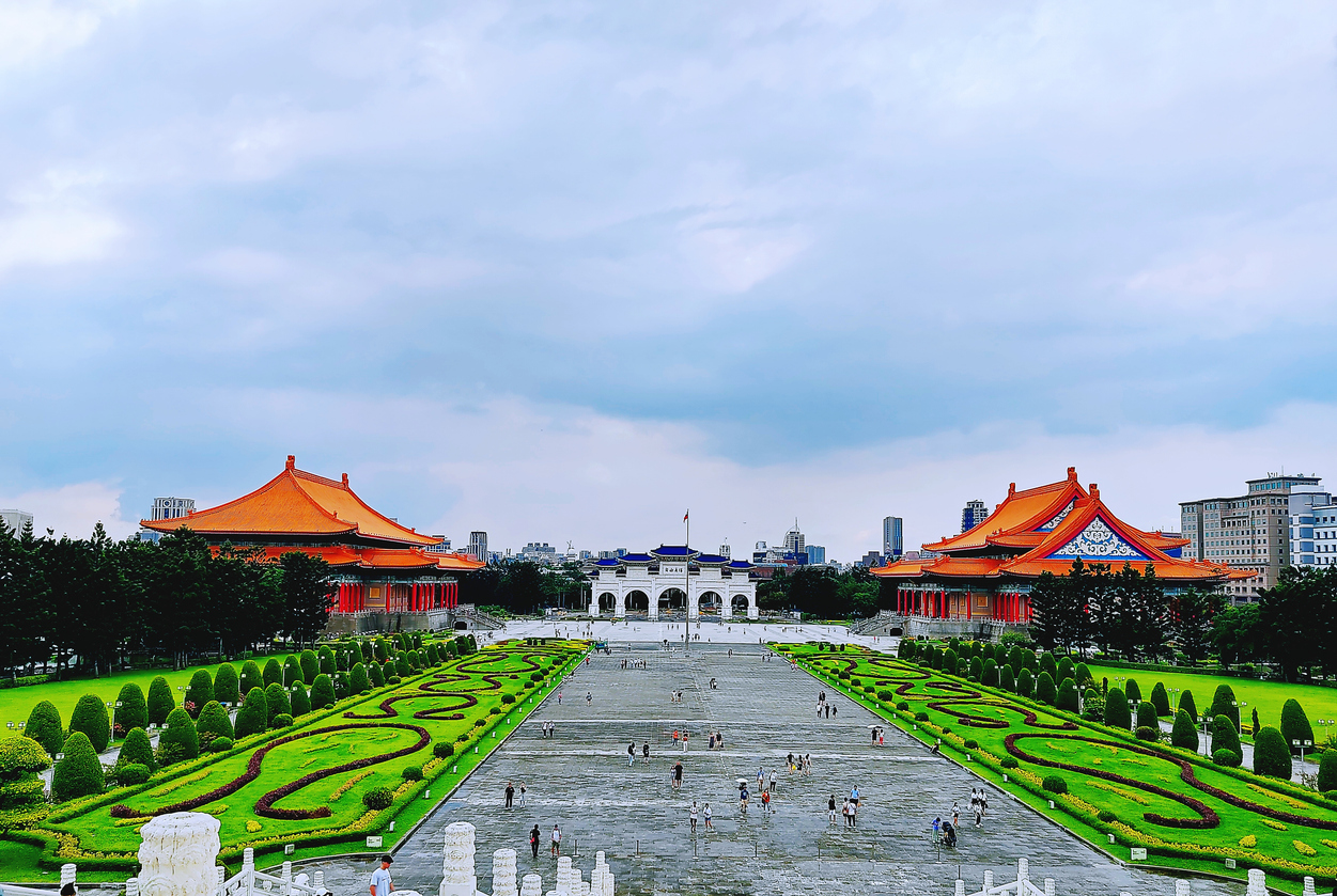 National Theater and Concert Hall &amp; Liberty Square of Chiang Kai-shek Memorial Hall